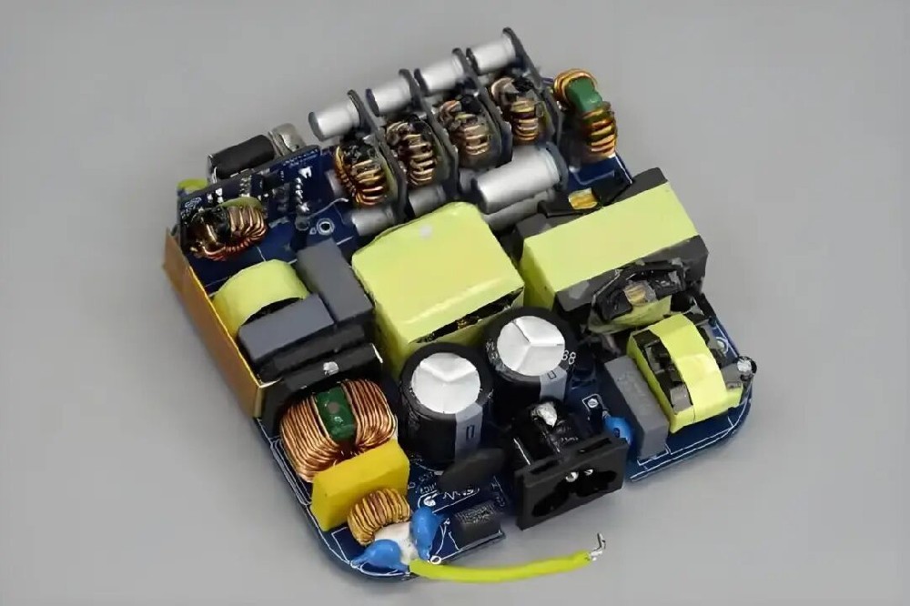 氮化鎵（GaN）充電器內部器件（元件）及其核心設計原理